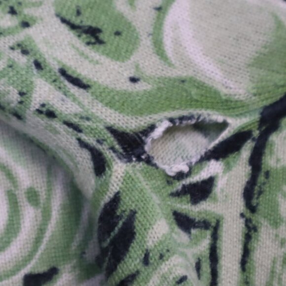 CASHMERE TOP L Neiman Marcus *FLAWED* Lightweight Sweater Green Abstract Boxy - Picture 5 of 7